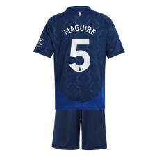 Manchester United Harry Maguire #5 Bortedraktsett Barn 2024-25 Kortermet (+ korte bukser)